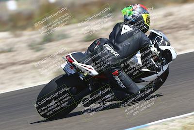 media/Sep-21-2025-TrackDaz (Sun) [[277c75b276]]/B Group/1220pm (Turn 2)/